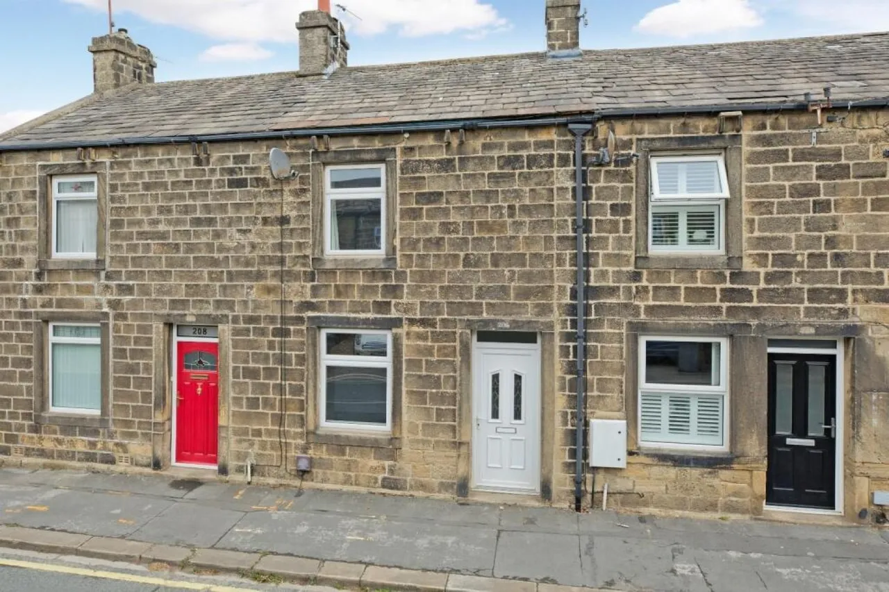 2 bed house to rent, West Terrace, Burley In Wharfedale, LS29