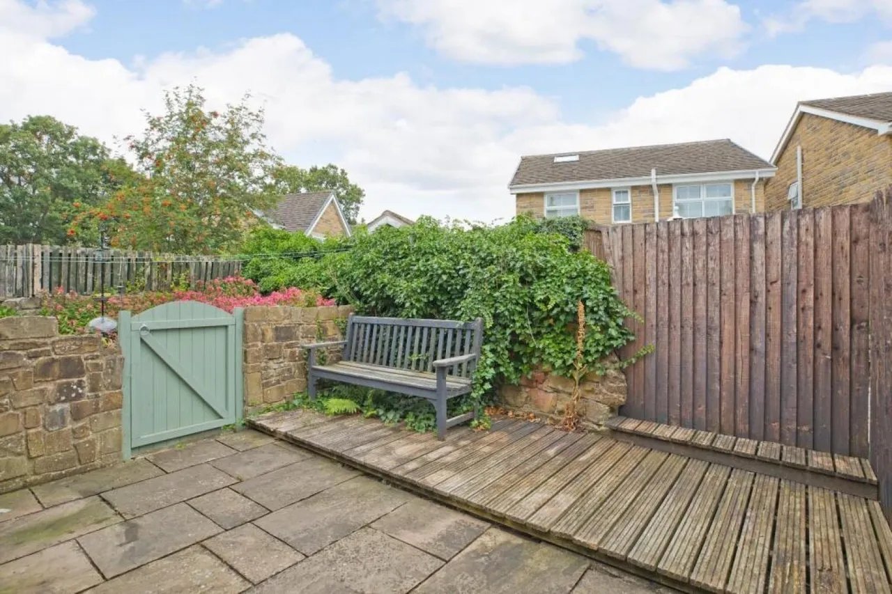 West Terrace, Burley In Wharfedale, LS29, photo 9
