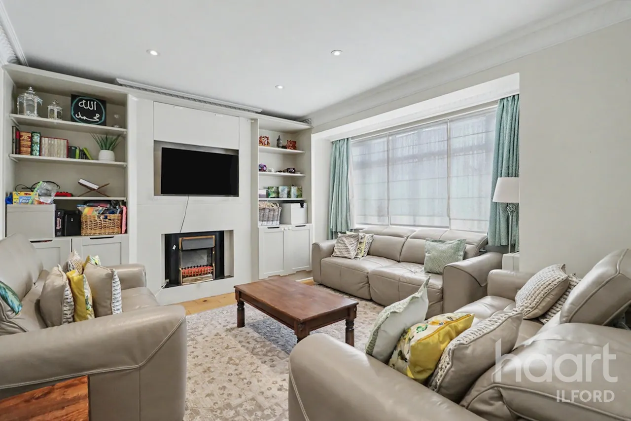 Canterbury Avenue, Ilford, IG1, photo 5