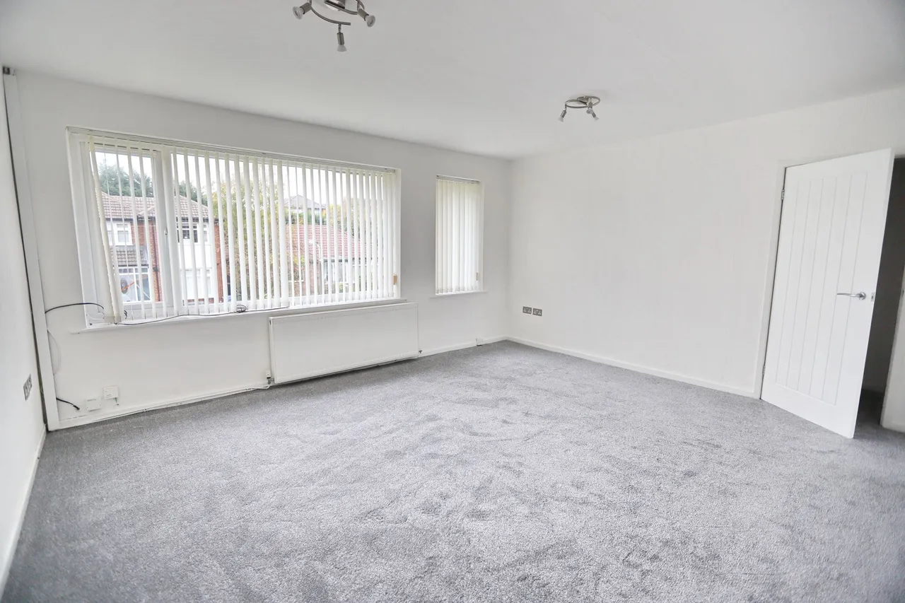 Hawkstone Avenue, Whitefield, M45, photo 3
