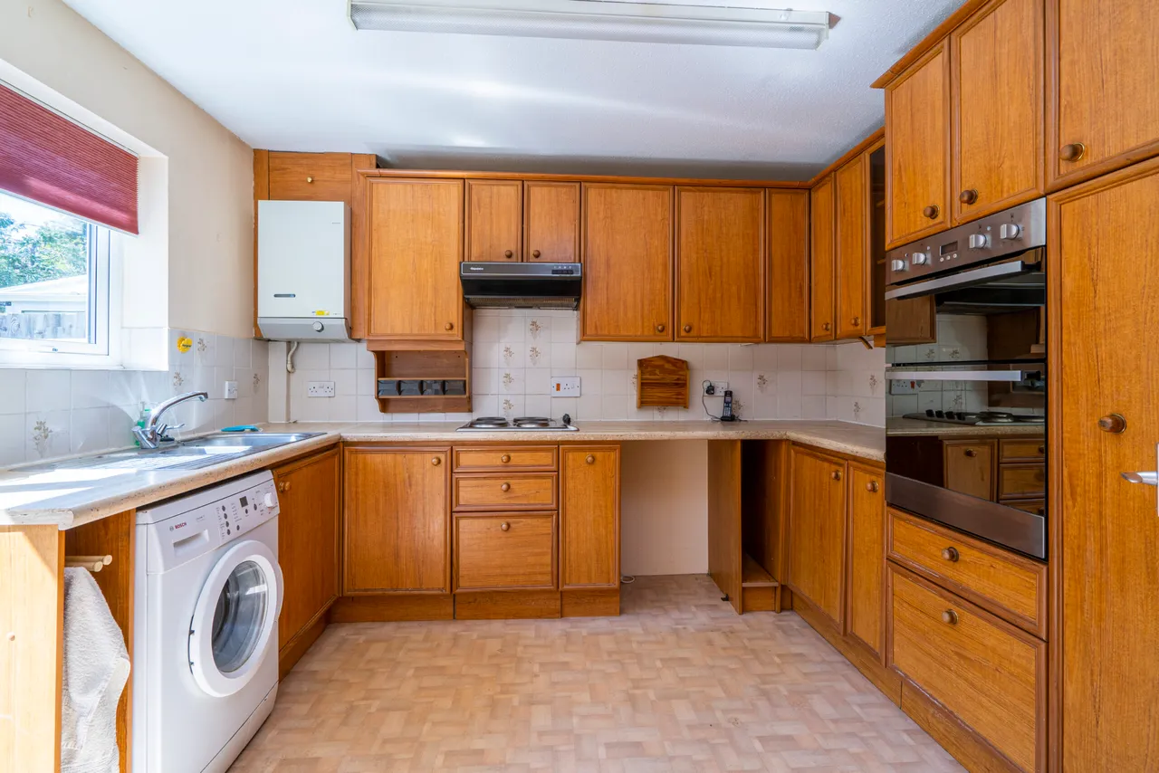 Grove Hall Road, Bushey, Bushey, WD23 2EH, photo 3