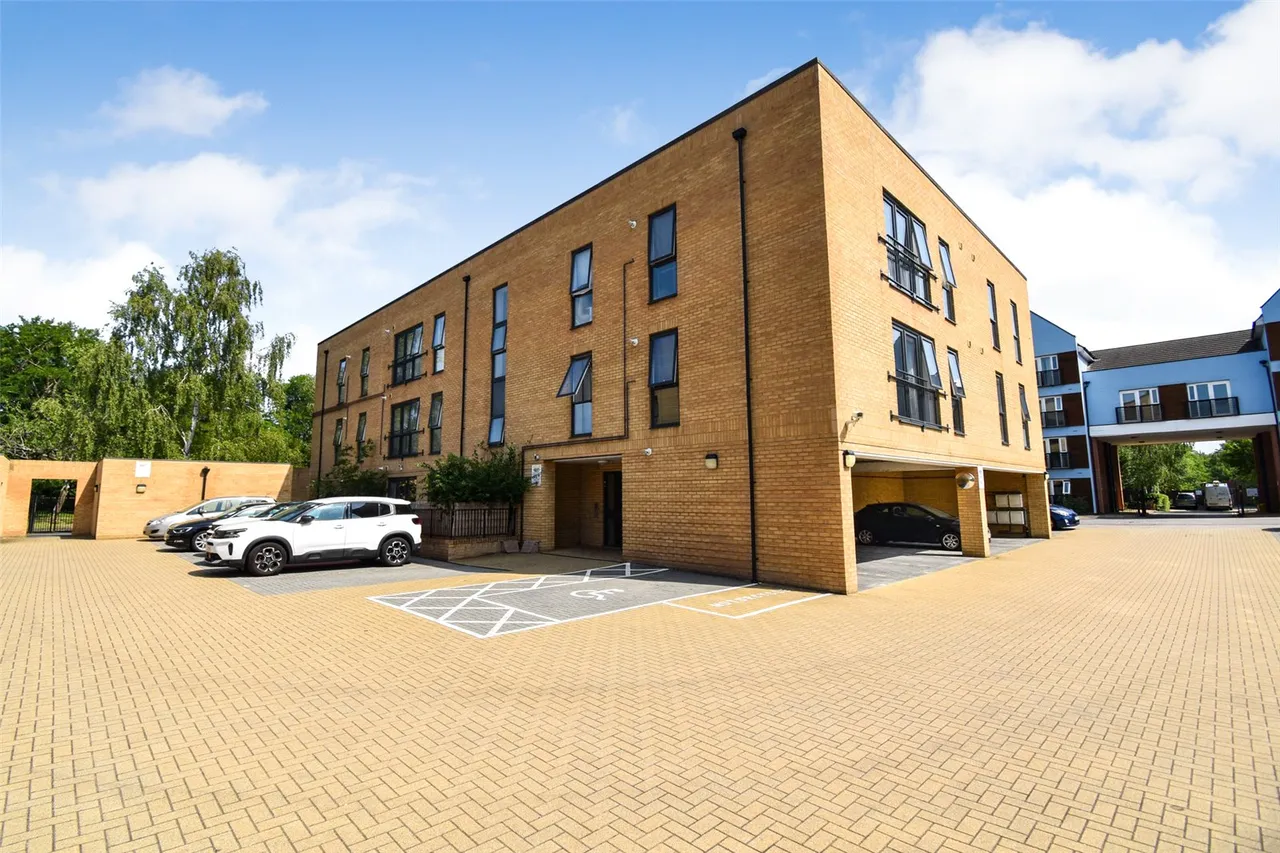 Exchange Close, Aldershot, Hampshire, GU11 2FD, photo 16