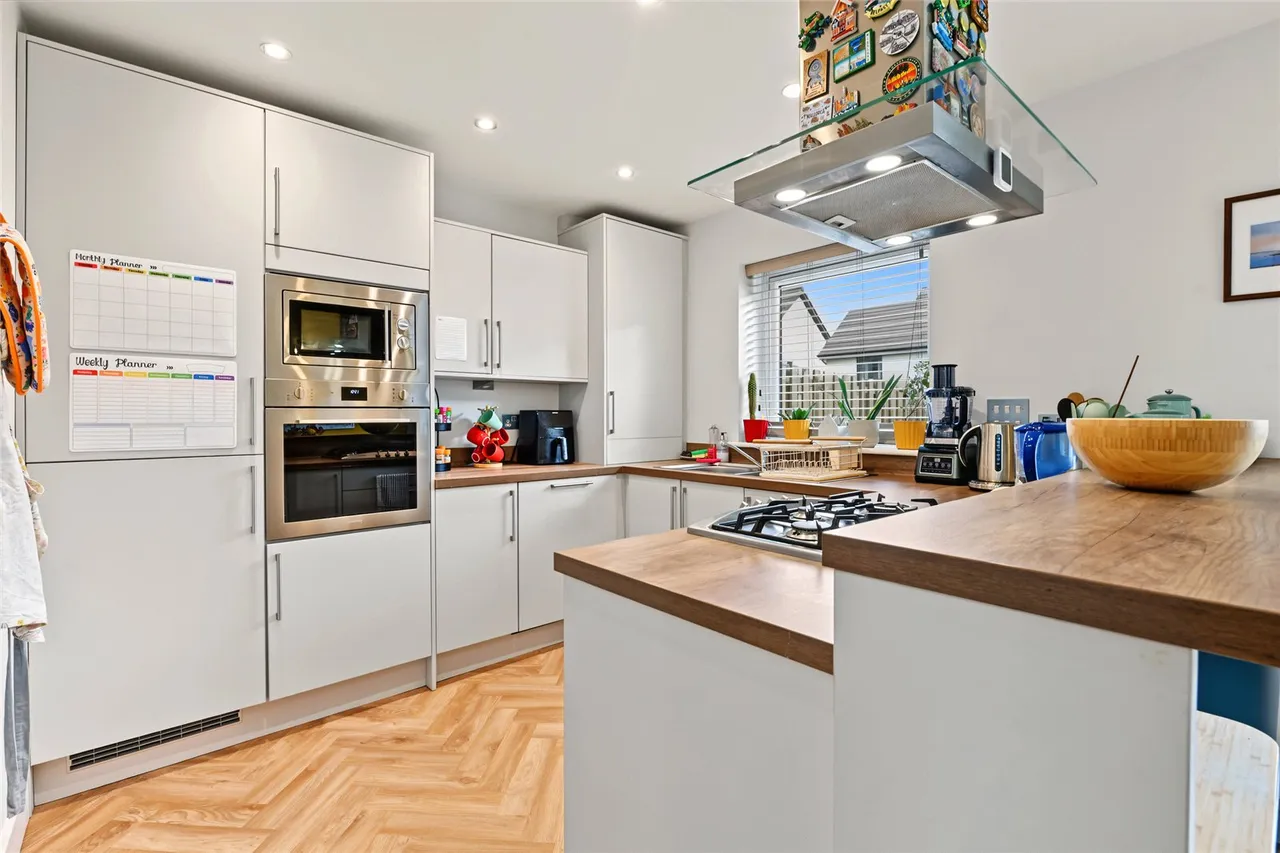 Kennaway Avenue, Perth, PH1, photo 3