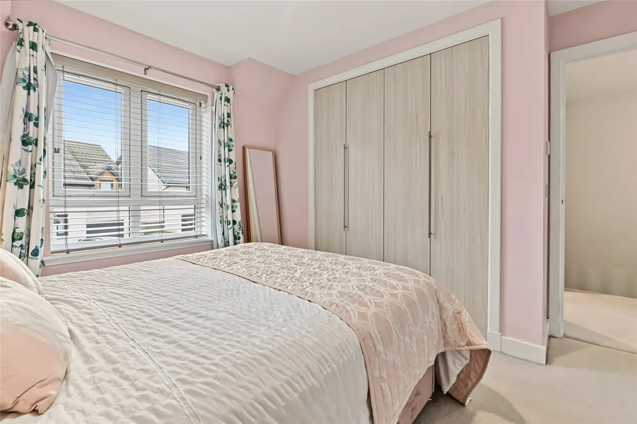 Kennaway Avenue, Perth, PH1, photo 9