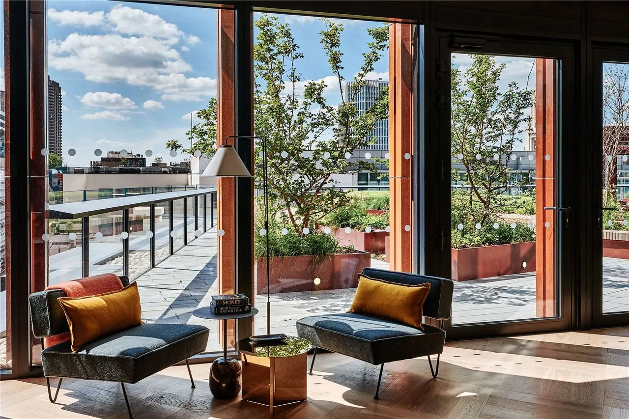 One Crown Place, Sun Street, London, EC2A 2FJ, photo 5