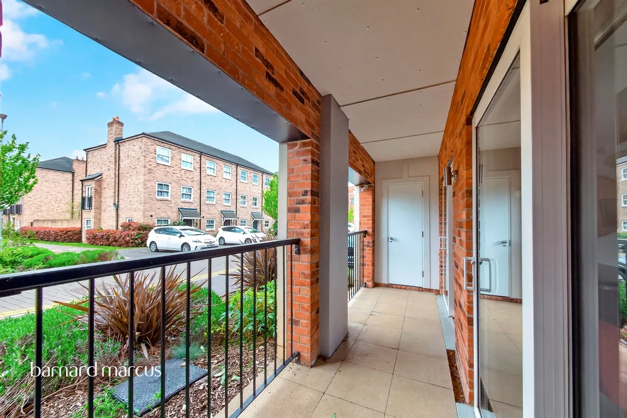 Toye Avenue, London, N20, photo 4