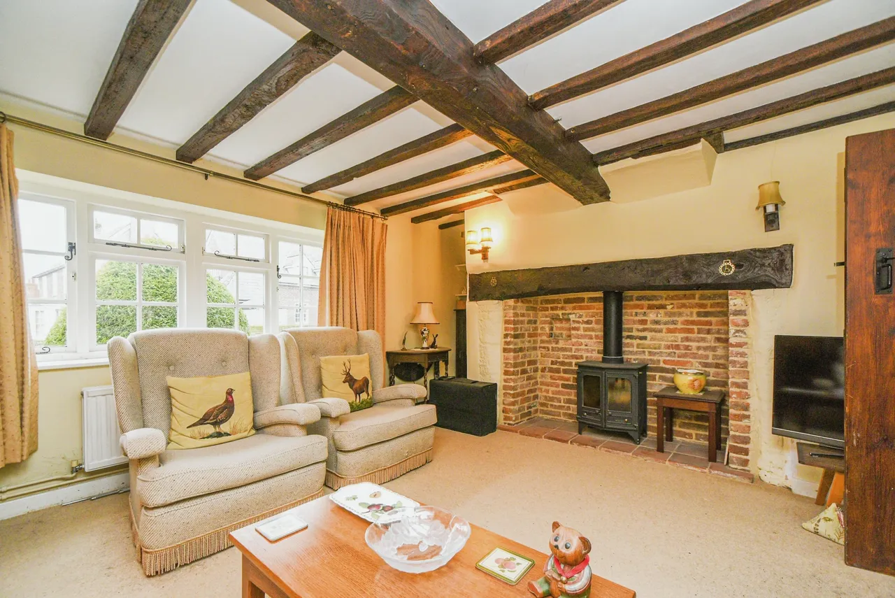 4 bed house for sale, Milton Road, Pewsey, SN9