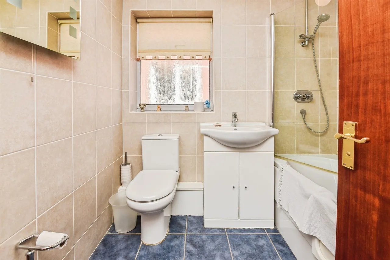 Jay Close, Frome, BA11, photo 15