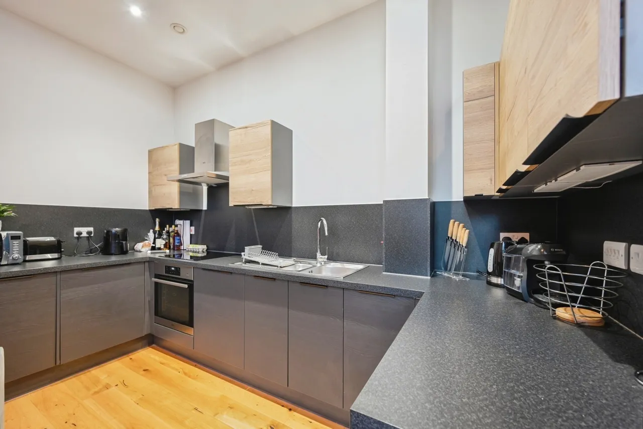 Tolson Court, Fazeley, Tamworth, Staffordshire, B78, photo 5
