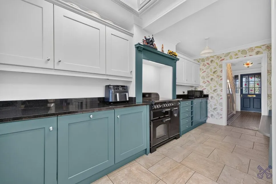 Cheltenham Road, Evesham, WR11, photo 11