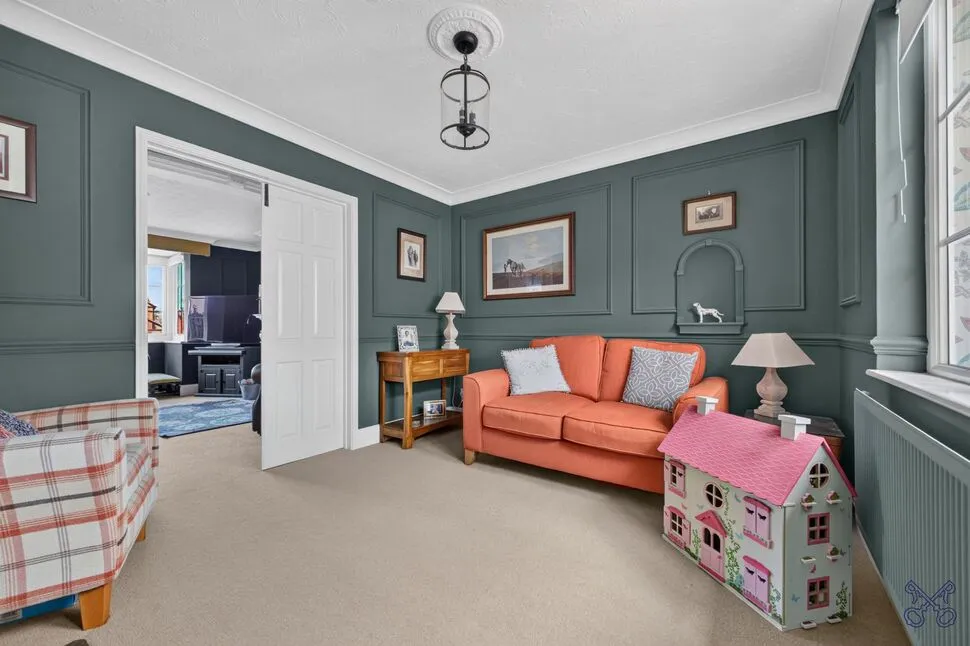 Cheltenham Road, Evesham, WR11, photo 5