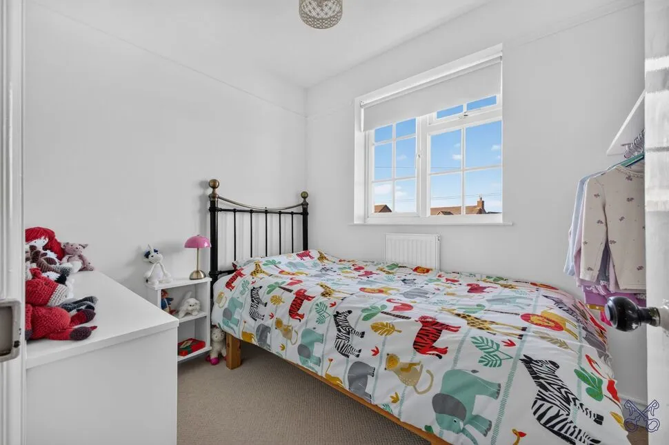 Cheltenham Road, Evesham, WR11, photo 27