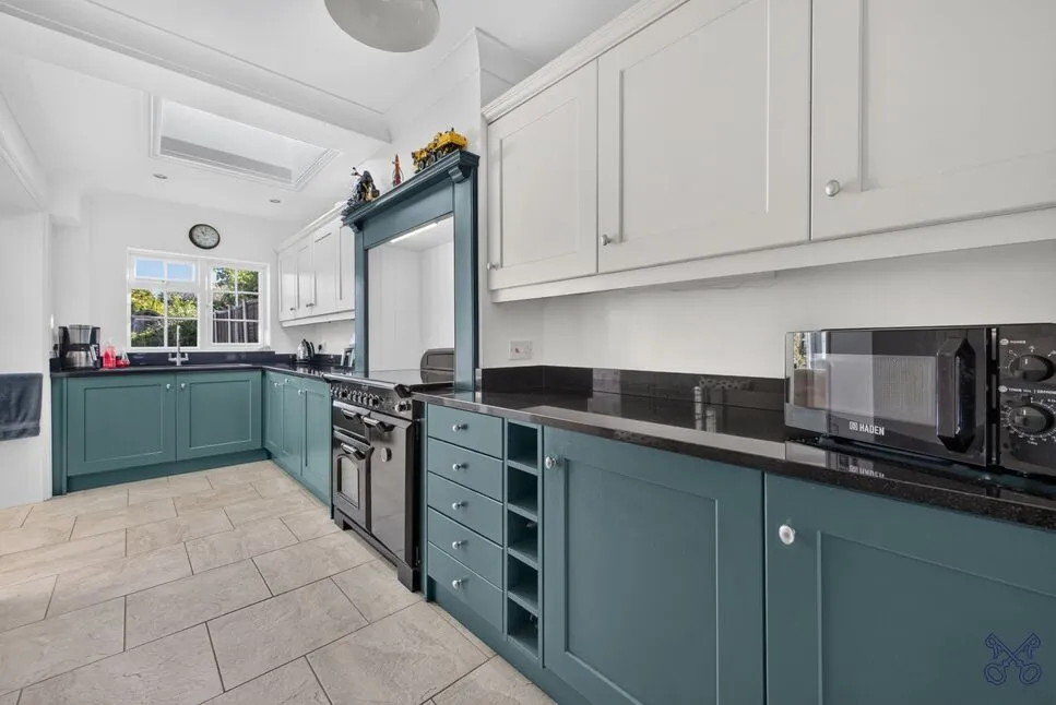 Cheltenham Road, Evesham, WR11, photo 9