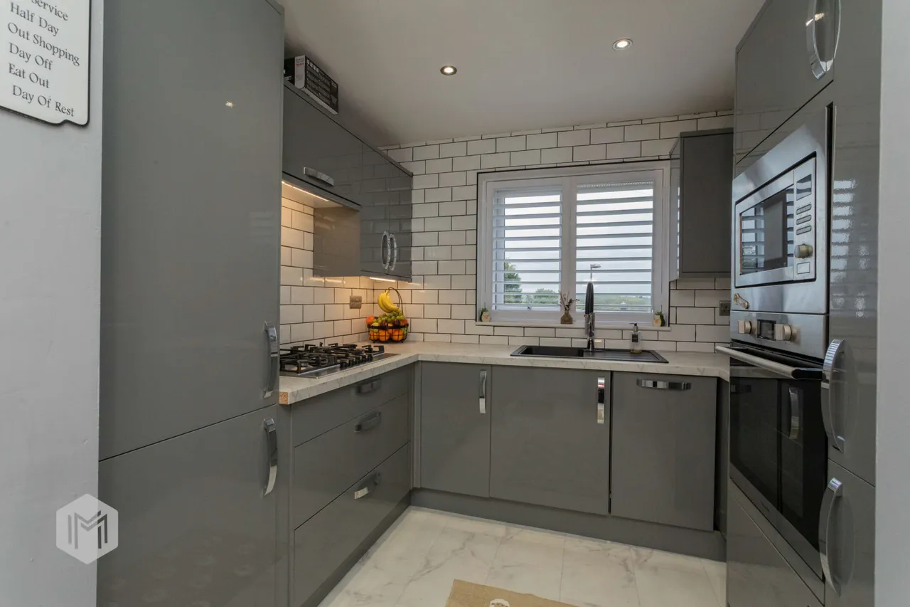 Westbourne Avenue, Swinton, Manchester, M27 6NN, photo 2