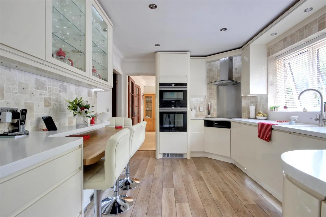 Walnut Close, Cottingham, photo 10