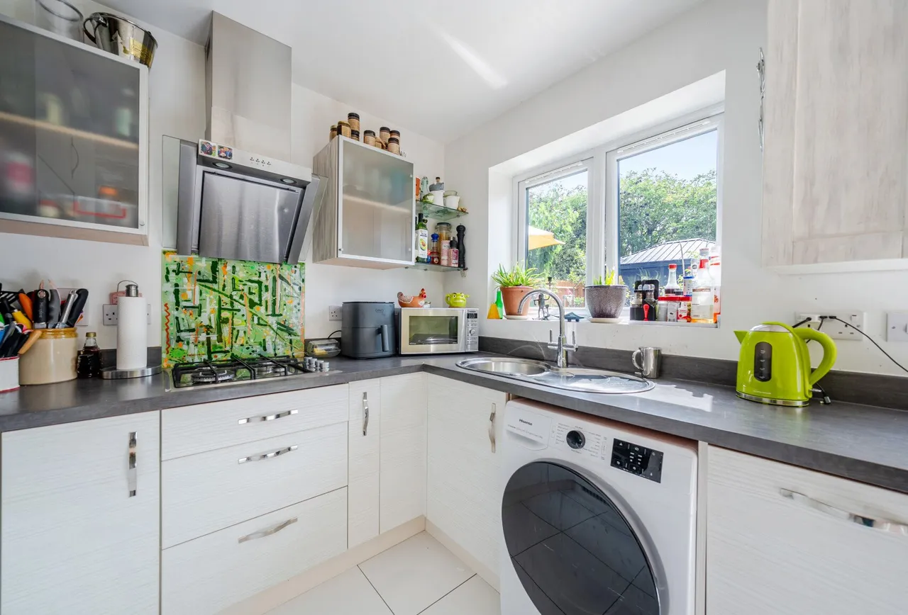 Festival Way, Cheltenham, GL50 4DN, photo 4
