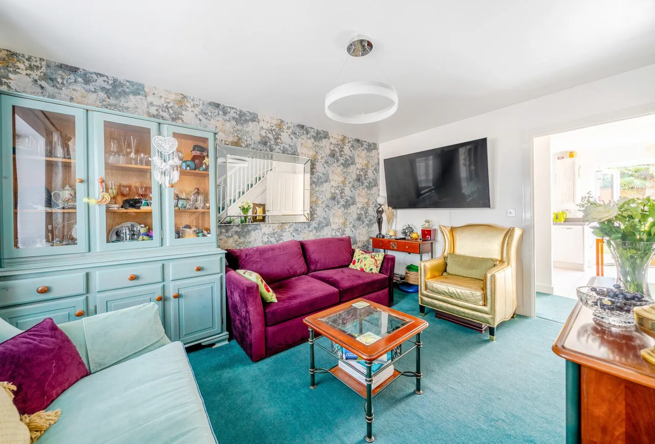 Festival Way, Cheltenham, GL50 4DN, photo 2