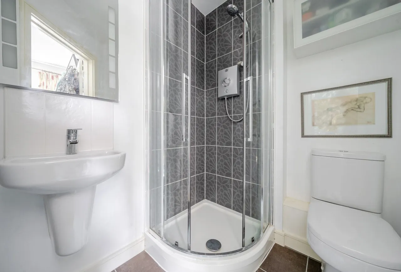 Festival Way, Cheltenham, GL50 4DN, photo 7