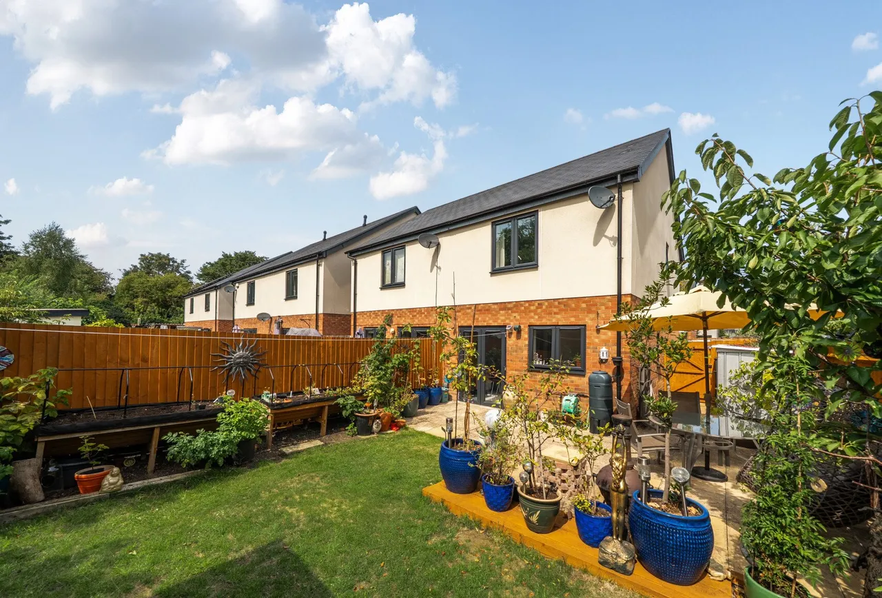 Festival Way, Cheltenham, GL50 4DN, photo 6