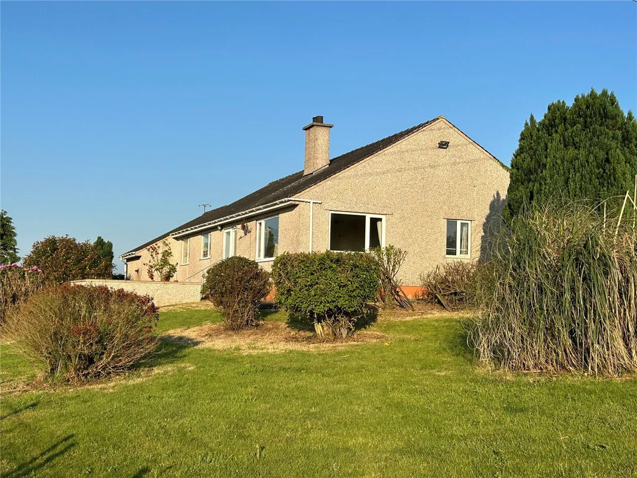LLanbedrgoch, Talwrn, LL77, photo 17
