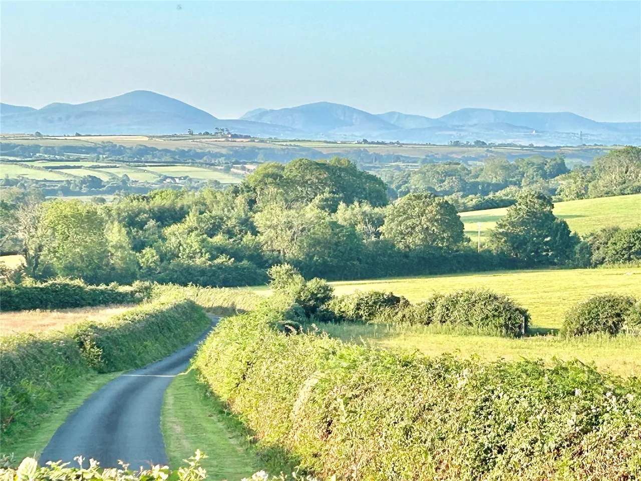 LLanbedrgoch, Talwrn, LL77, photo 16