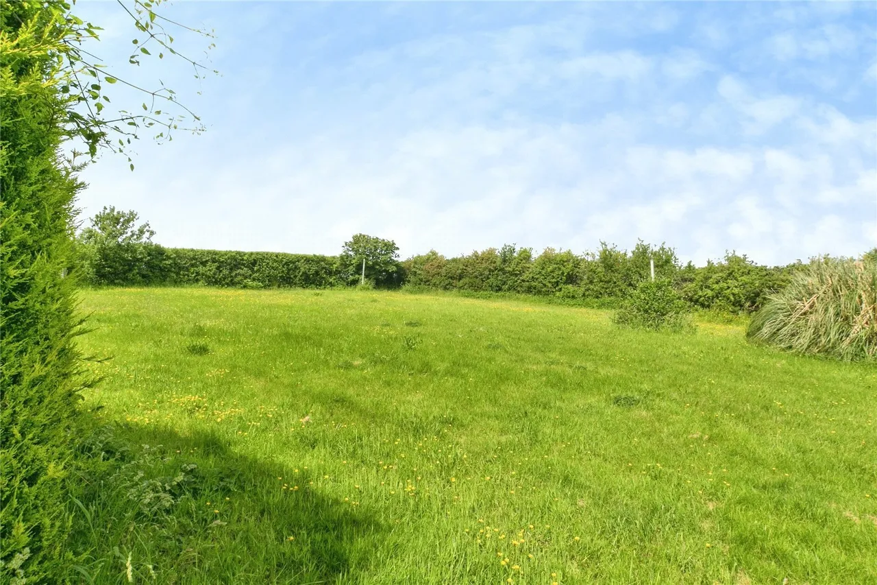 LLanbedrgoch, Talwrn, LL77, photo 30