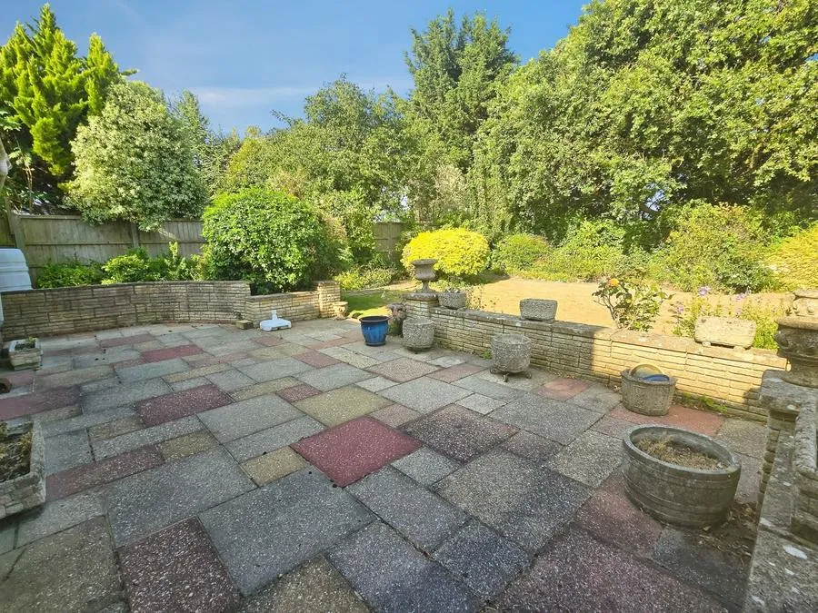 Holmfield Avenue, Thorley, PO41, photo 14