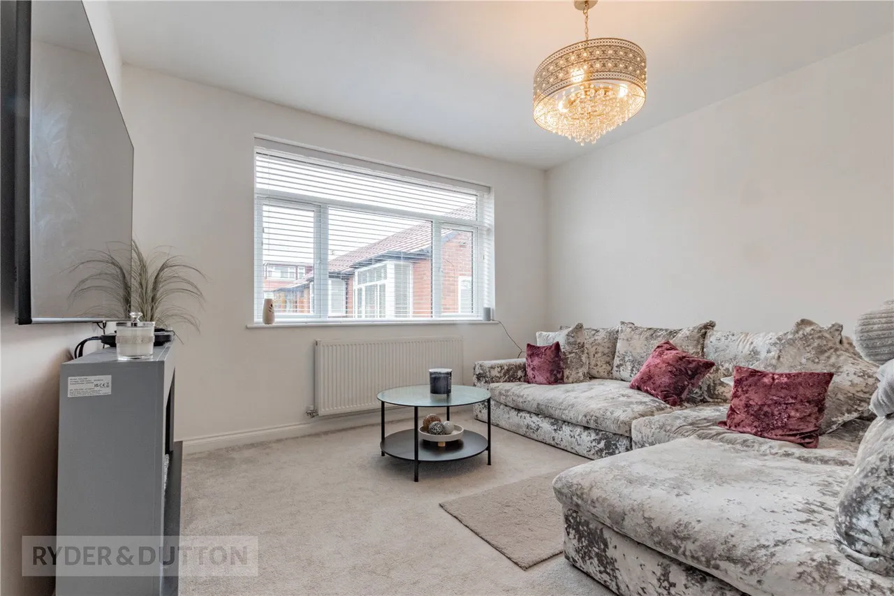 Coniston Close, Chadderton, OL9, photo 11