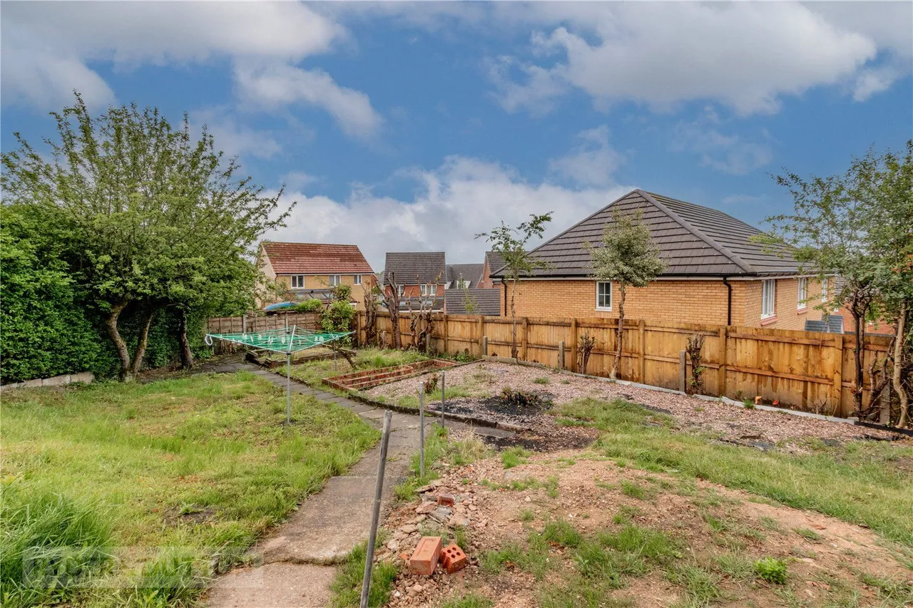 Coniston Close, Chadderton, OL9, photo 20