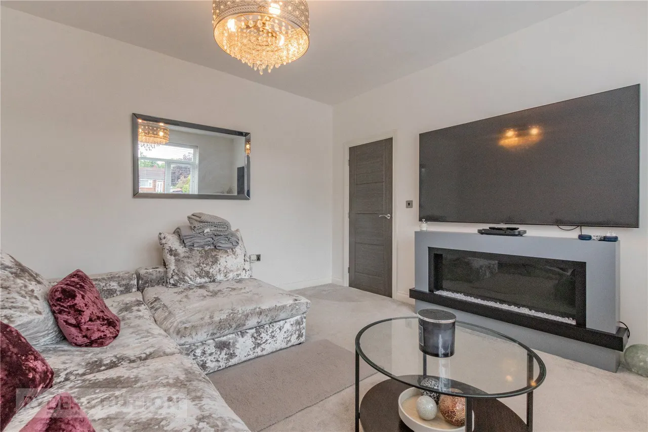 Coniston Close, Chadderton, OL9, photo 10