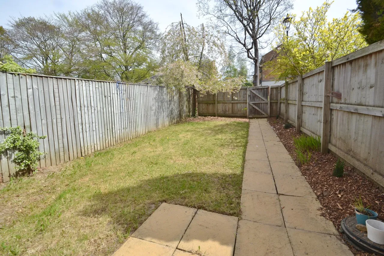 Mansion Gate Square, Chapel Allerton, LS7, photo 12