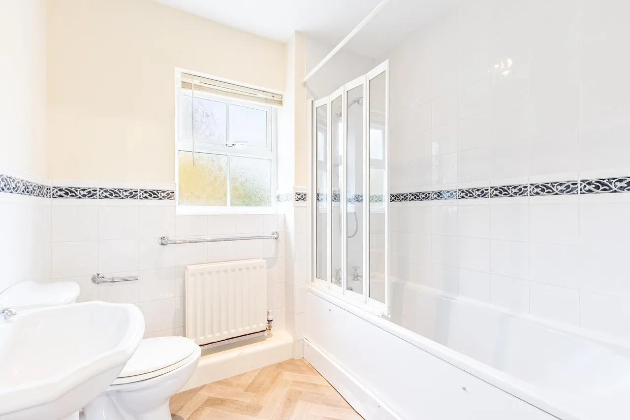 Mansion Gate Square, Chapel Allerton, LS7, photo 11