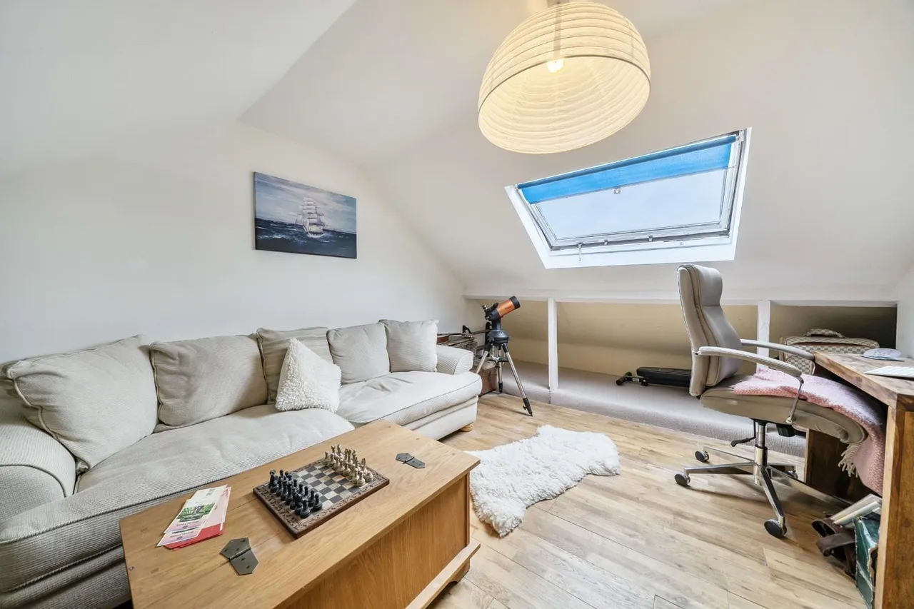 Devereux Road, Windsor, photo 14
