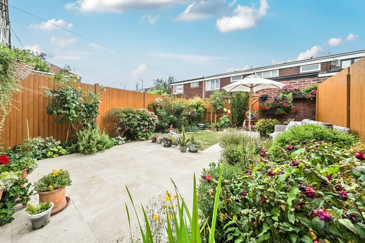 Larch Close, Balham, London, SW12, photo 4