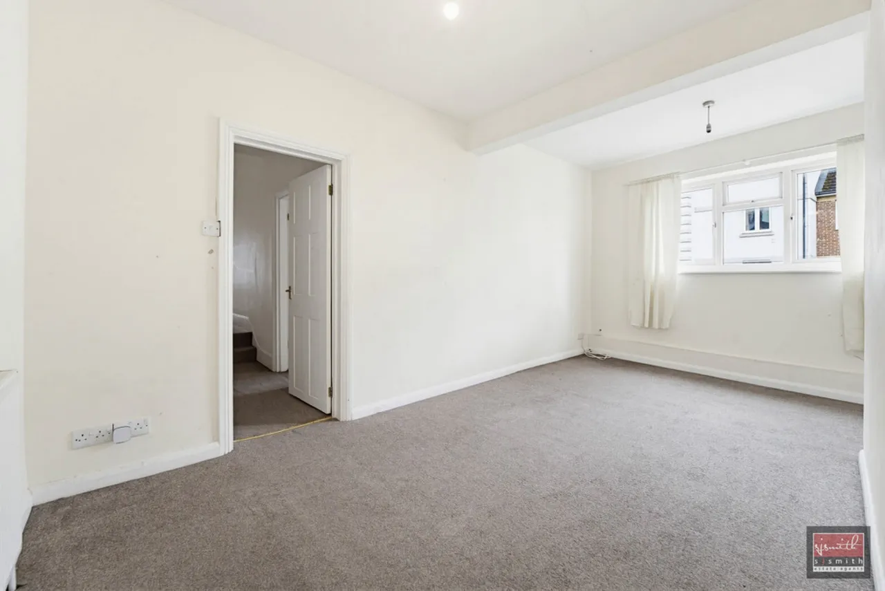 Church Road, Ashford, TW15, photo 8