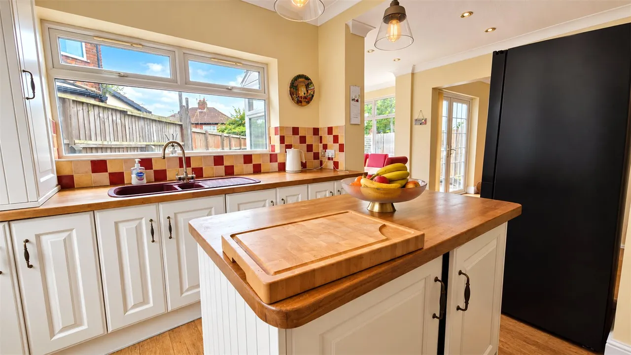 Shanklin Road, Liverpool, L15, photo 11