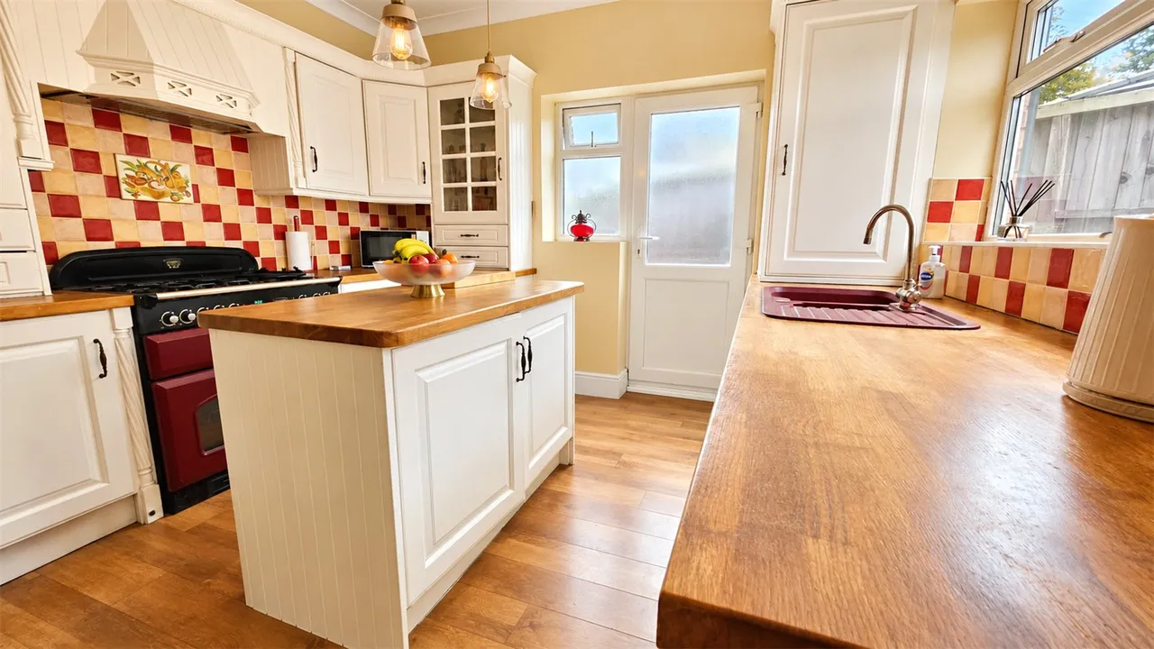 Shanklin Road, Liverpool, L15, photo 10