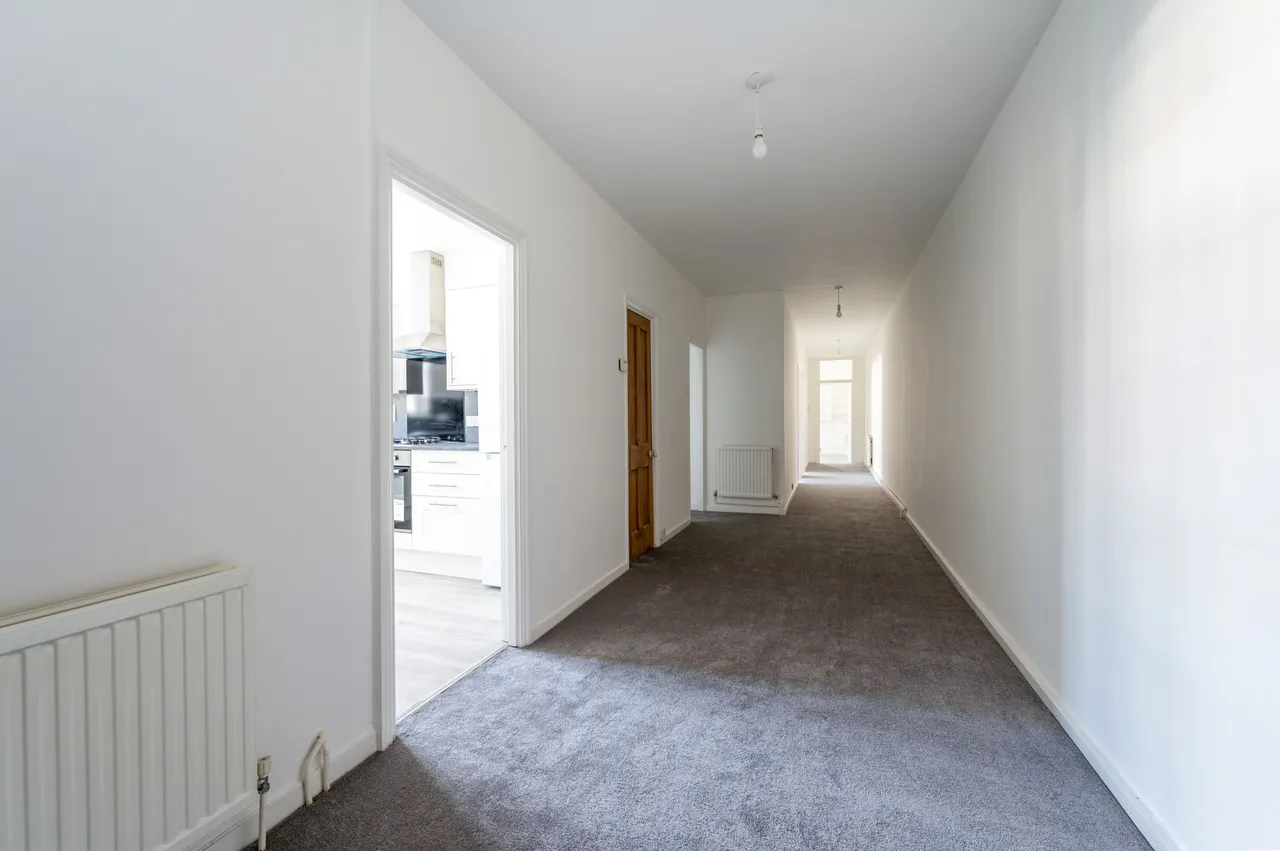 London, SW20, photo 6