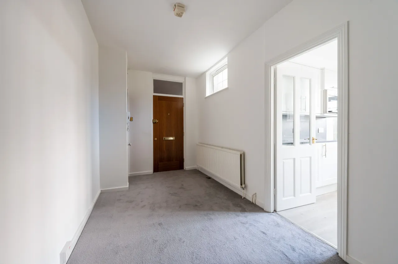 London, SW20, photo 7