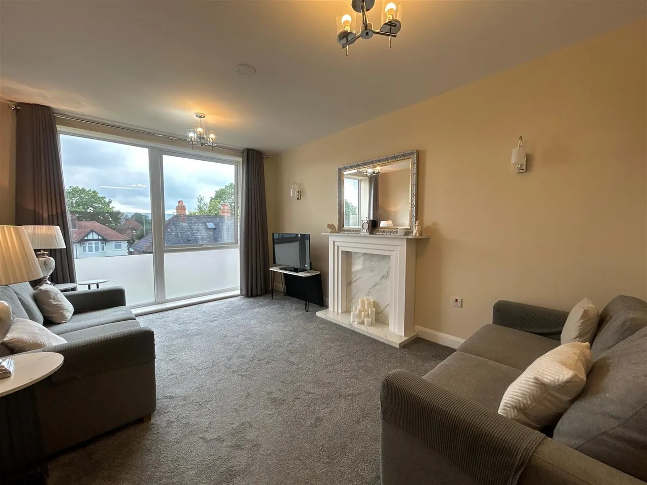 Finney Lane, Heald Green, photo 4