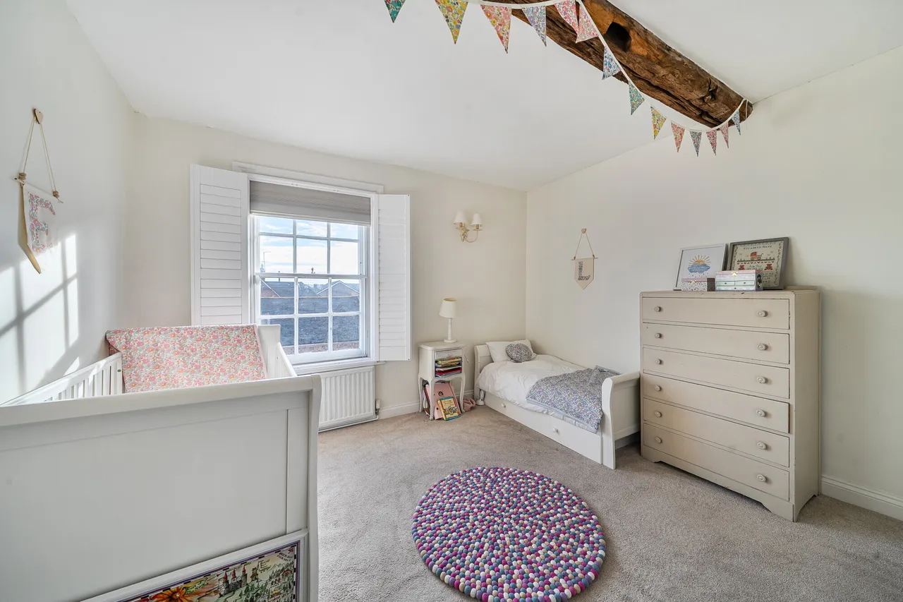 Park Row, Farnham, GU9, photo 10