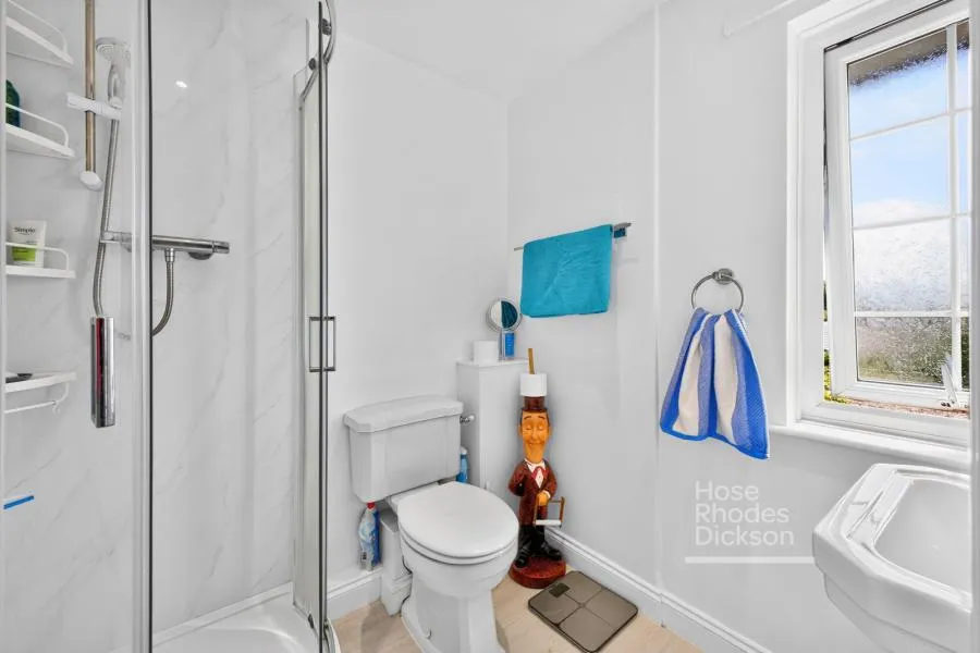 Lynchens Close, Bembridge, PO35, photo 9
