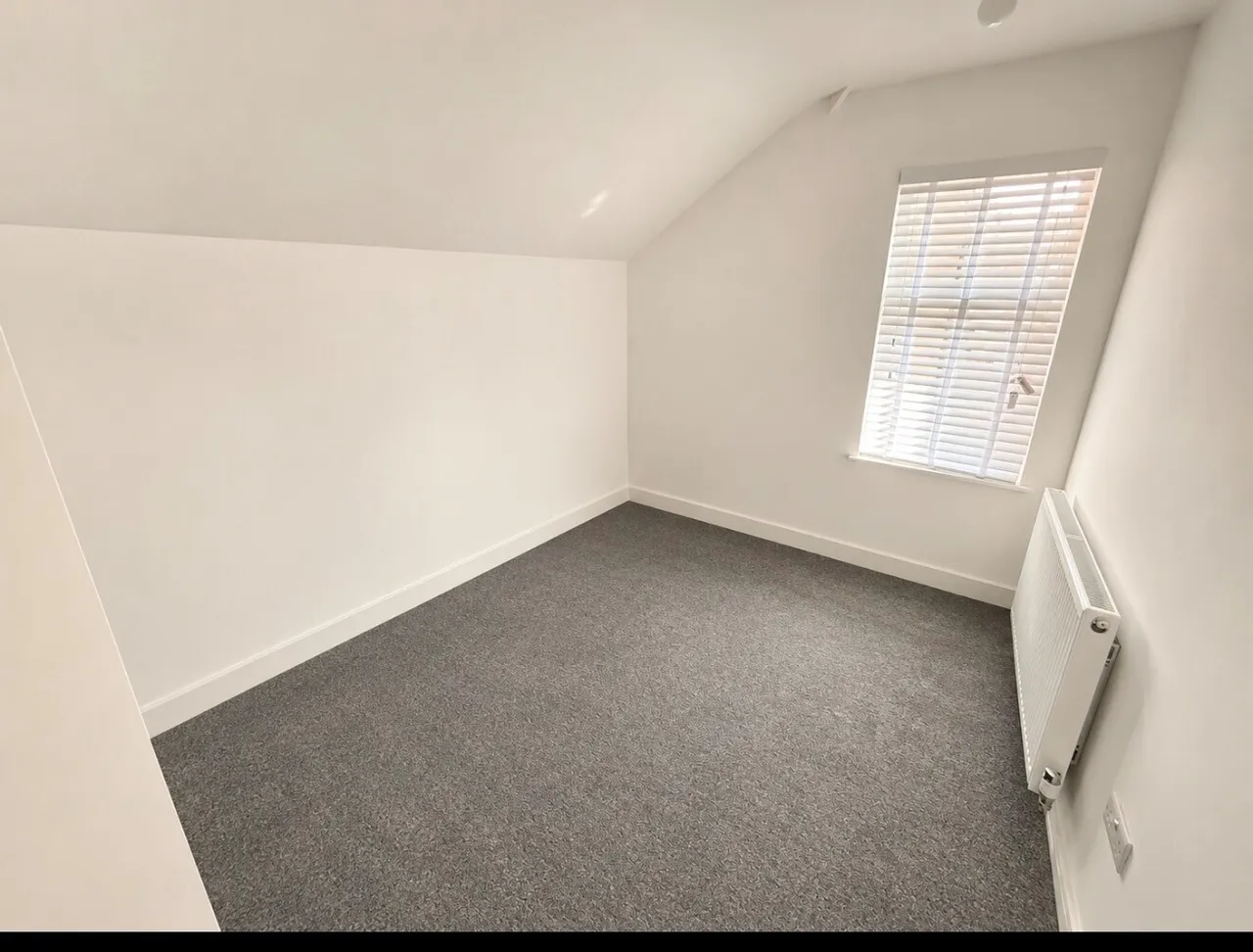 Cambridge Street, Rothwell, photo 8