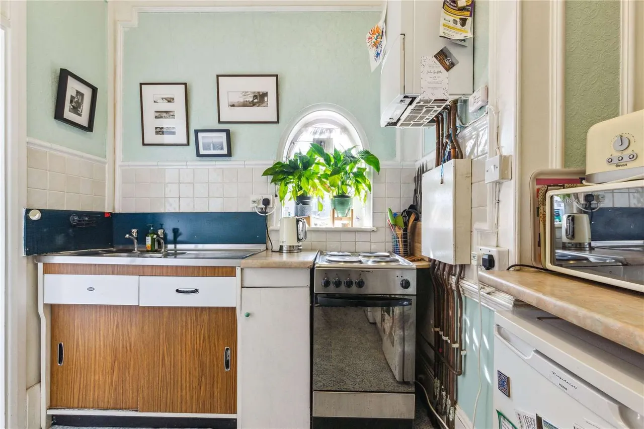 Nightingale Lane, London, SW12, photo 10