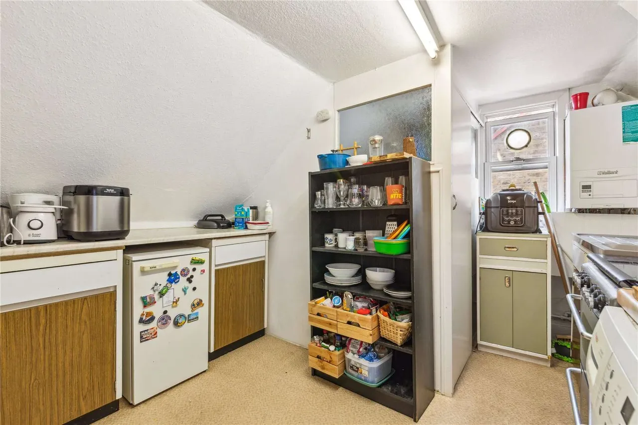 Nightingale Lane, London, SW12, photo 24