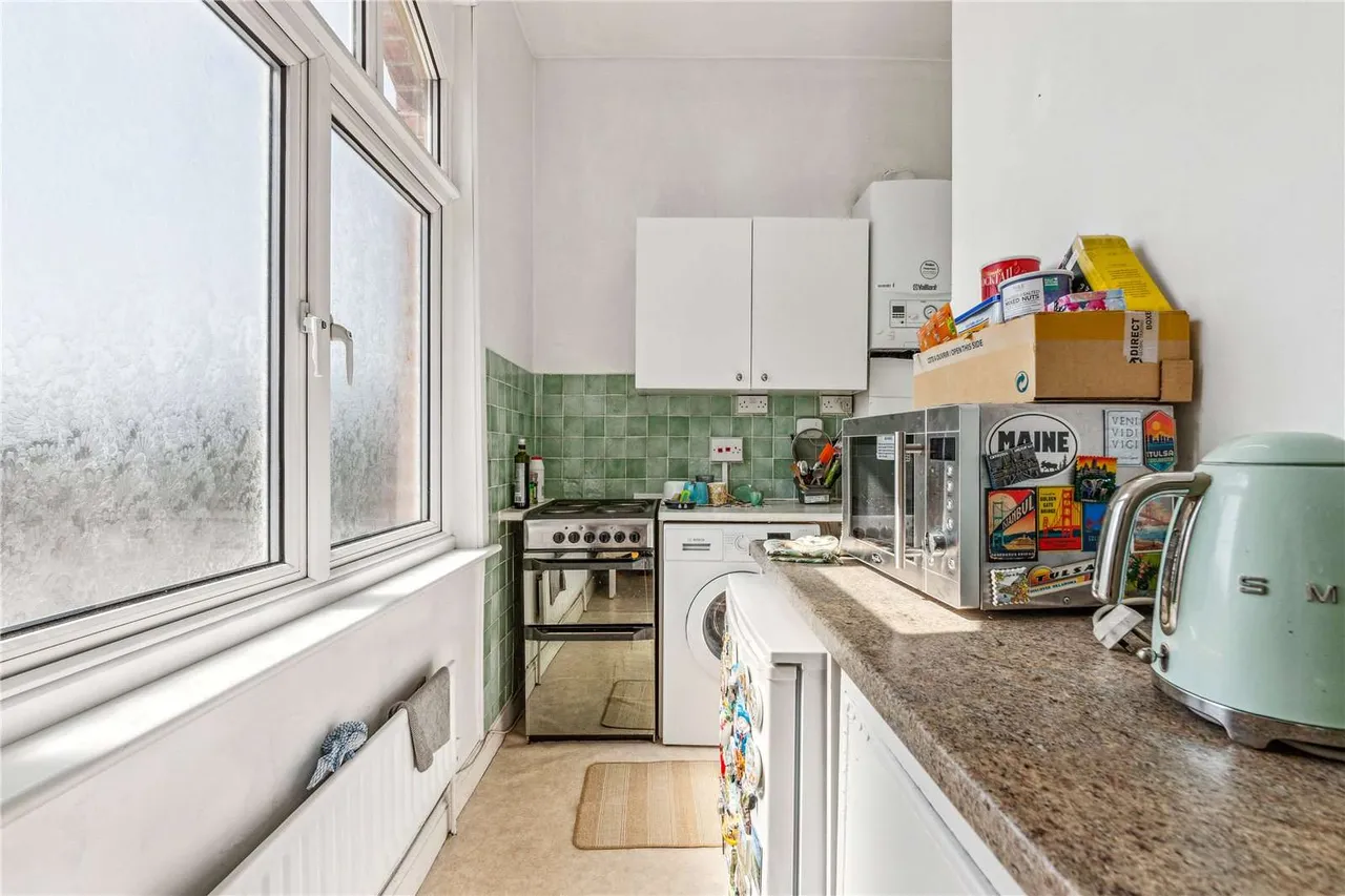Nightingale Lane, London, SW12, photo 21