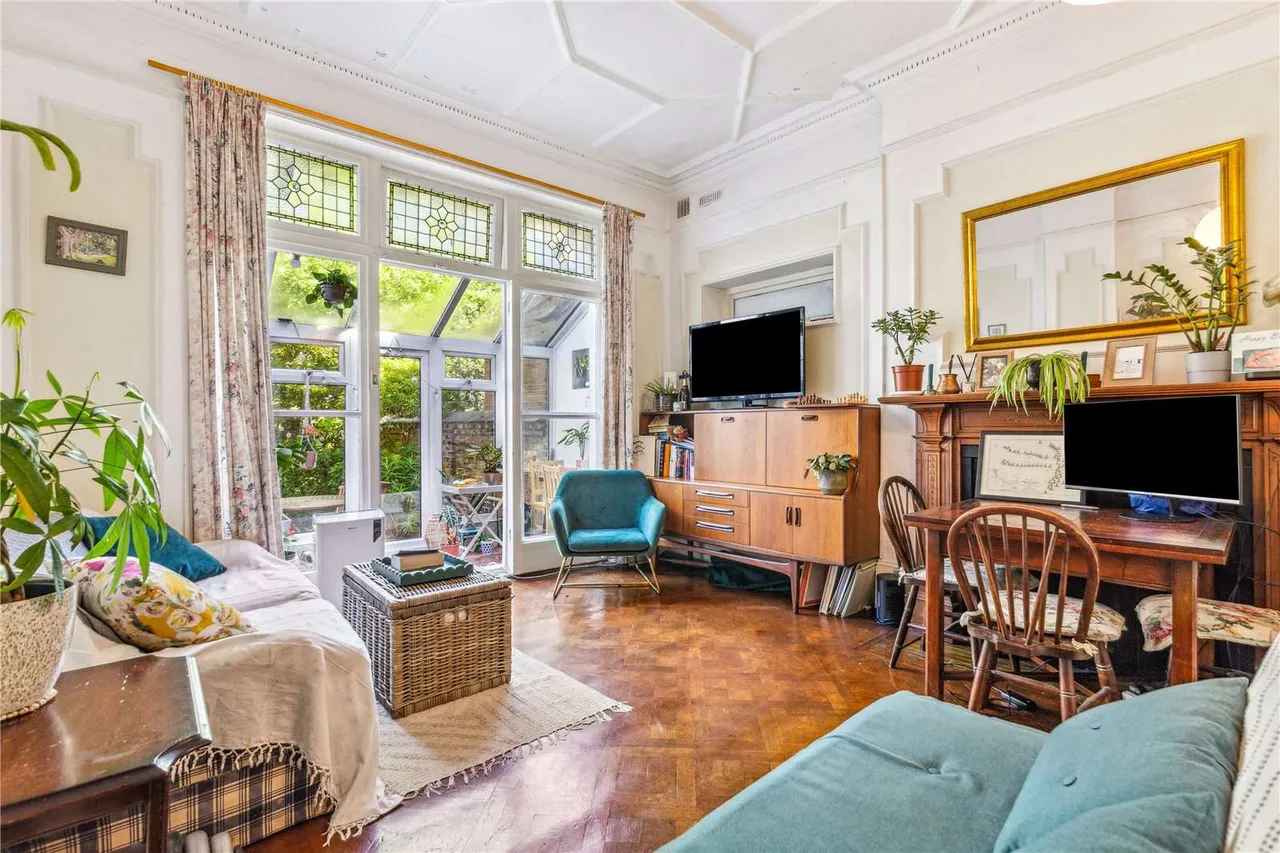 Nightingale Lane, London, SW12, photo 3