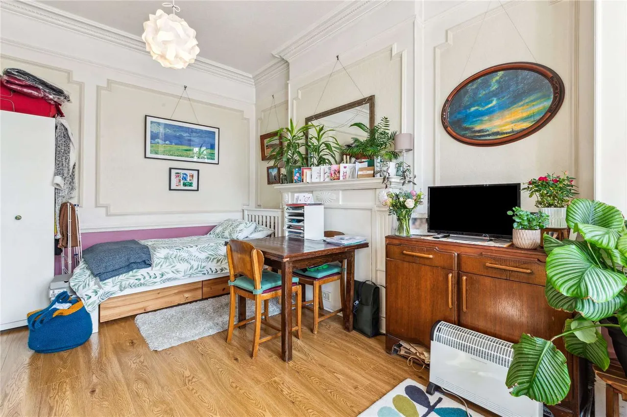 Nightingale Lane, London, SW12, photo 12