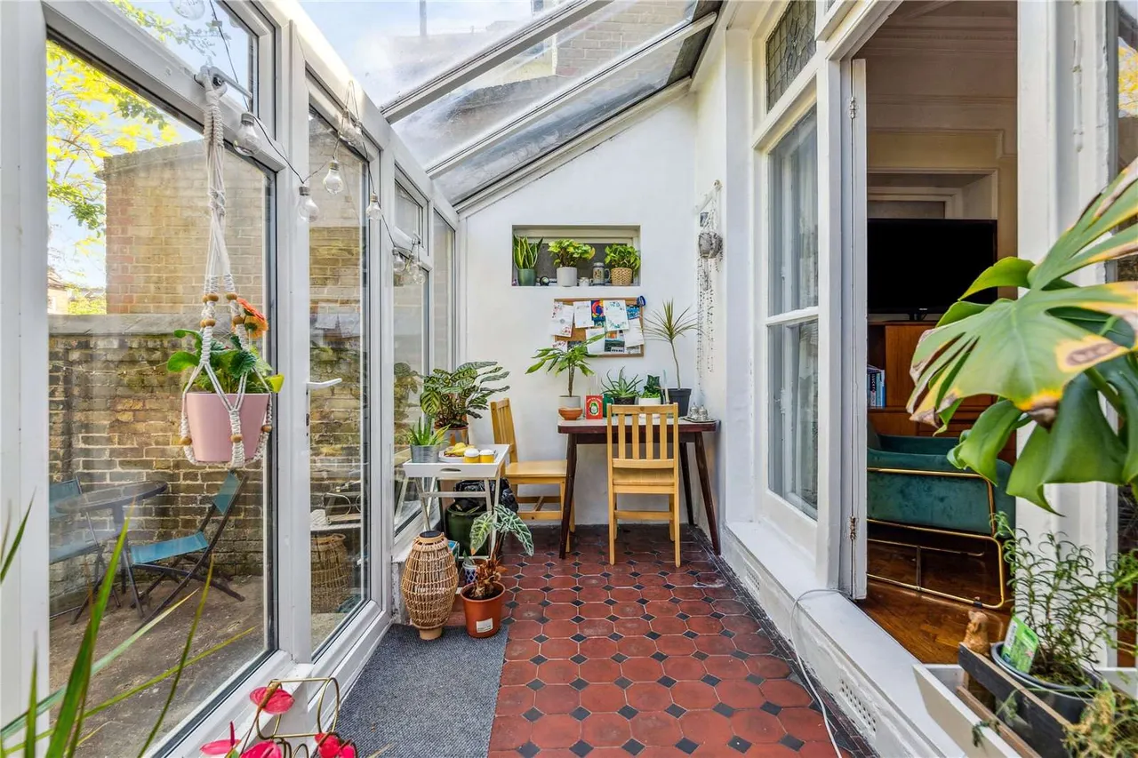 Nightingale Lane, London, SW12, photo 4