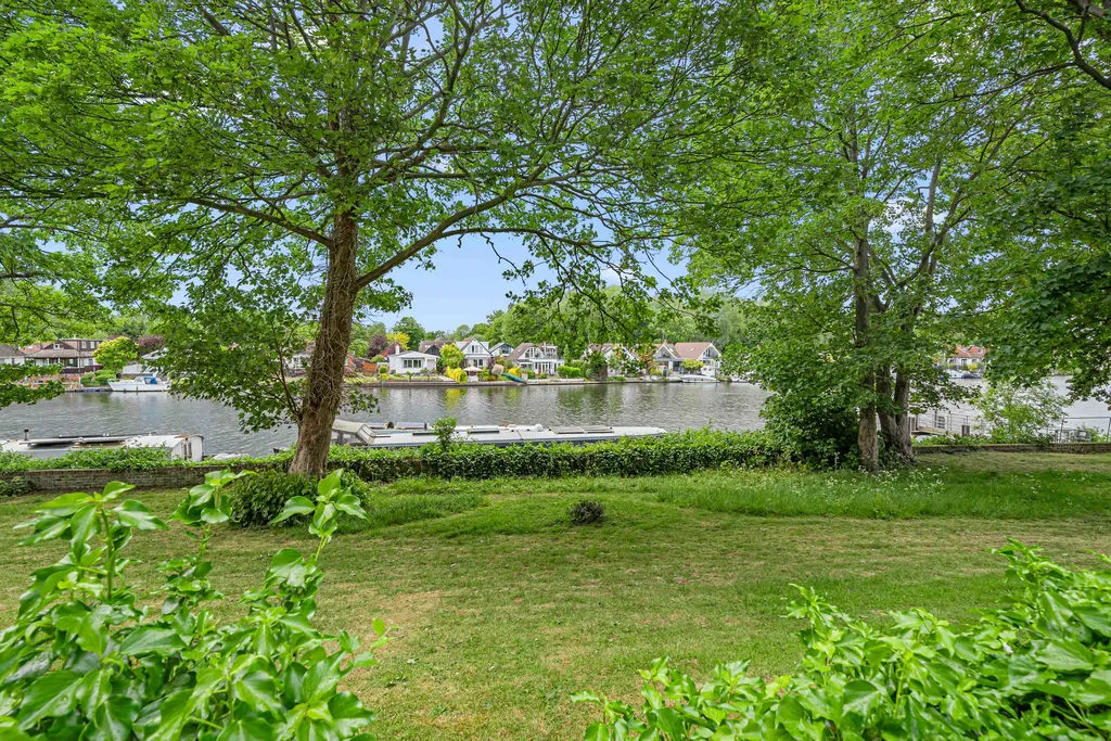 Hillrise, Walton-On-Thames KT12 2PE, photo 12